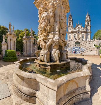 De trappen van de Santuário de Nossa Senhora dos Remédios, Lamego, Beira Alta, Portugal van Rene van der Meer