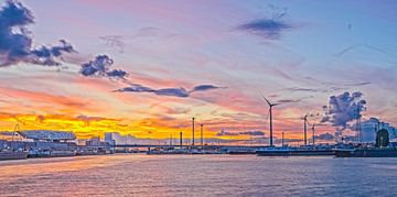 Zonsondergang Havenhuis Antwerpen van Michaël Janssens