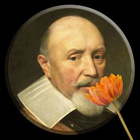 Portret van officier die ruikt aan tulp. van StudioMaria.nl