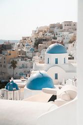 Klassiek uitzicht blauwe koepels Santorini | reisfotografie print | Griekenland