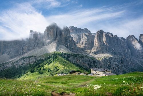 Passo Gardena uitzicht in de ochtend in Dolomieten, Zuid-Tirol, Italië