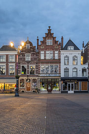 Soirée sur la place du Marché à Delft