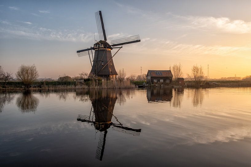 Windmills Kinderdijk Sunrise by Cynthia van Diggele