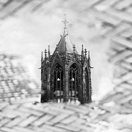 Reflection Dom tower Utrecht square by Sander J