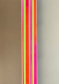 Mirror – Neonstreifen-Poster in Rosa, Gelb und Orange von HouseHeart
