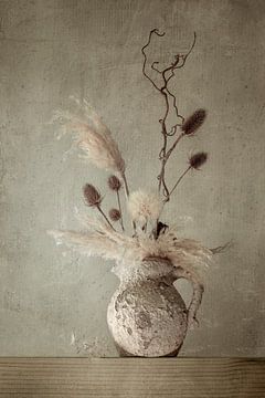 Still life with flowers. Dry flowers. Basic. by Alie Ekkelenkamp
