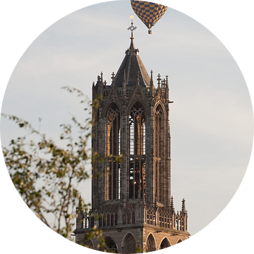 Domtoren Utrecht met luchtballon van Remke Spijkers