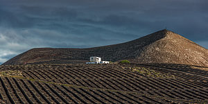Landschaft auf der spanischen Kanareninsel Lanzarote