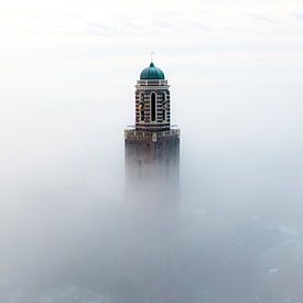 Peperbus Zwolle im Nebel von Thomas Bartelds