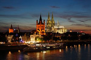 Köln : Altstadt mit Groß St. Martin und dem Kölner Dom
