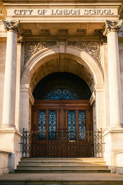 École de la City de Londres par Luis Emilio Villegas Amador