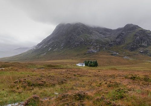 Scotland - Lagangarbh hut in Glencoe