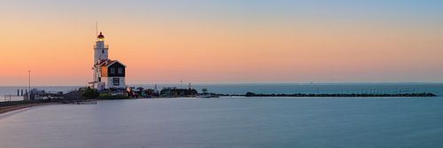 Lever de soleil panoramique sur le cheval de Marken sur Henk Meijer Photography