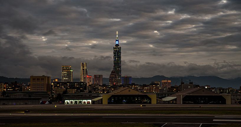 Taipei 101, once 'the world's tallest skyscraper. by Jaap van den Berg