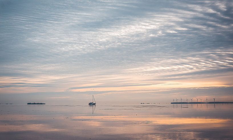 Boat on the IJmeer by Reinder Tasma