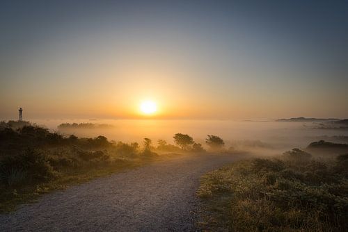 Lever de soleil sur le brouillard sur 'The Old Fire&#039 ; sur Leo Kramp Fotografie