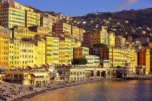 Camogli in het zonlicht van Patrick Lohmüller