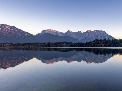 Blauw uur aan de Barmsee