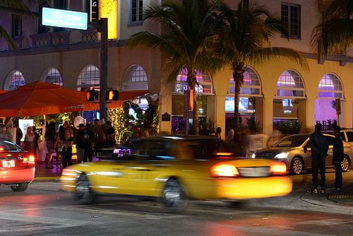 Taxi in Miami Beach at night