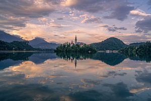 Sonnenuntergang am Bleder See Slowenien