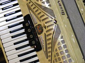 Muziek is liefde. Music is love for ever. by Joke Schippers