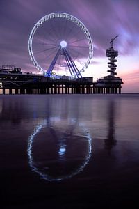 La jetée de Scheveningen pourpre