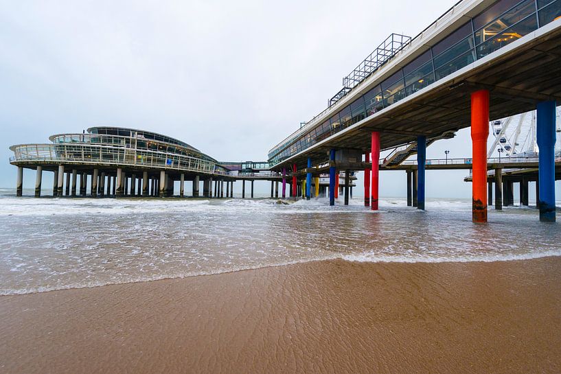 Pier of Scheveningen by Brian Morgan