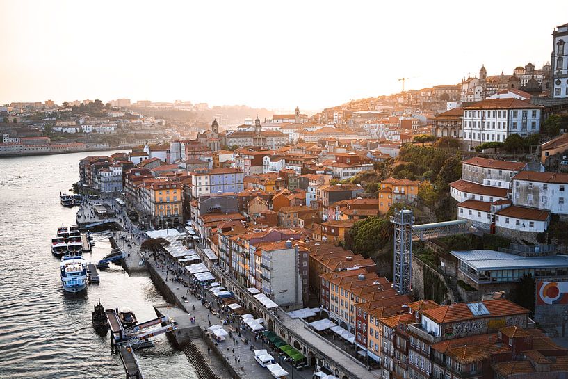 Goldene Stunde über Porto&#039;s Ribeira von Piermarco Raimondo