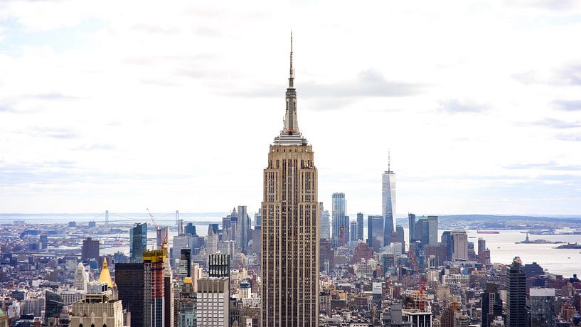 Empire State Building by Hello Pompoyo