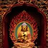 Fine art van een Chinese Boeddha in een Chinese tempel in Singapore van Jeroen Langeveld, MrLangeveldPhoto