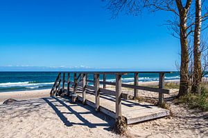 Brücke an der Küste der Ostsee bei Kühlungsborn