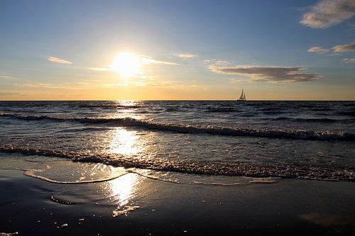 Sailing evening by Ostsee Bilder