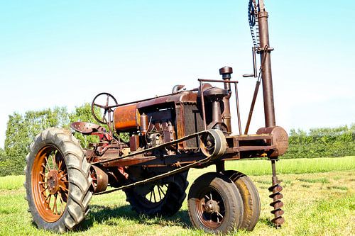 Farmall F-20 Traktor mit Piper Speedigger