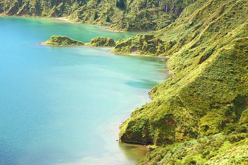 Blauw groen vulkaankrater