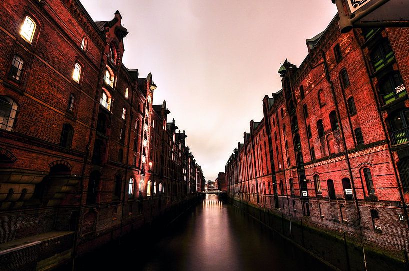 Hamburg by Hello Pompoyo