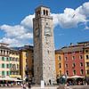 Riva del Garda - Piazza III Novembre met de Torre Apponale van t.ART