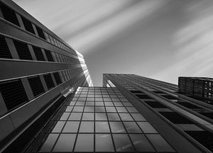 Looking up von Raoul Baart