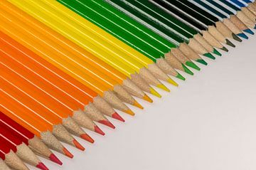 Collectie van bont gekleurde potloden