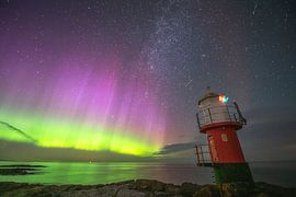 Northern lights from Lindbåden, a small island outside Loftahammar 1 by Marc Hollenberg