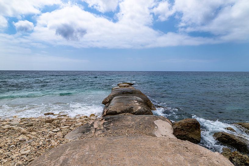 Regardez, regardez, regardez, regardez ! Vue sur la mer avec le brise-lames, Willemstad Curaçao par Marly De Kok