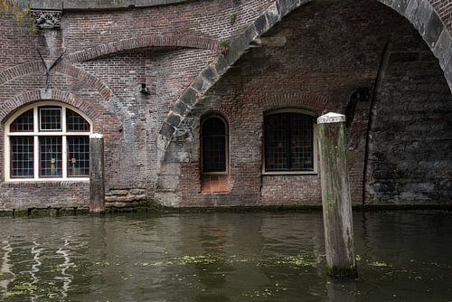 Aan de Oude Gracht-Utrecht 03