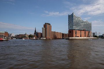 Hamburg's Speicherstadt met de Elbphilharmonie Concert Hall van Alexander Wolff