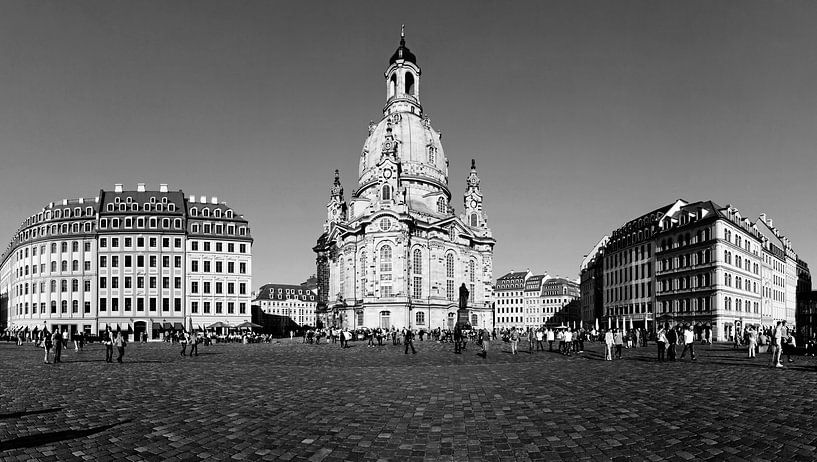 Dresden Neumarkt met Frauenkirche van Frank Herrmann