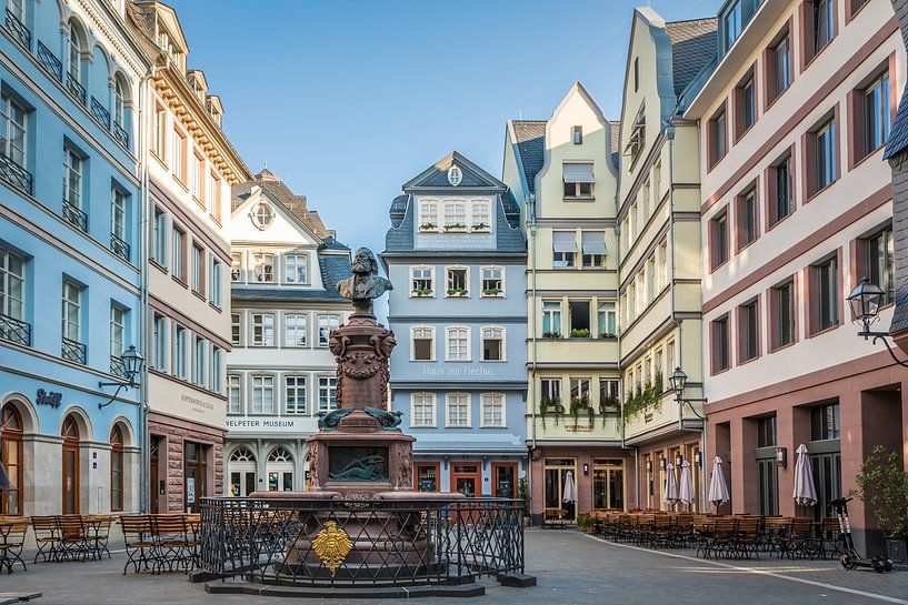 Hühnermarkt in der neuen Frankfurter Altstadt von Christian Müringer