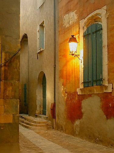 L'allée atmosphérique en Provence française