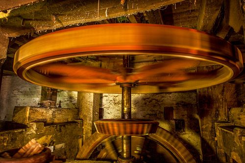 Het binnenwerk van de Volmolen bij Epen