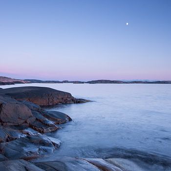 Rock, water, air and moon II