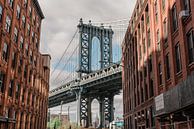 Brooklyn Bridge - New York by Mascha Boot thumbnail