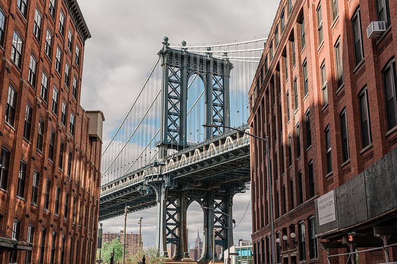 Brooklyn Bridge - New York by Mascha Boot