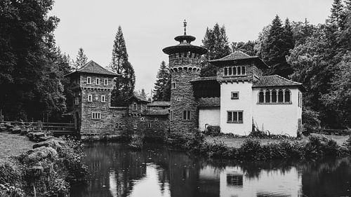 Schloss Turelbaach, Mertzig, Luxemburg, monochroom